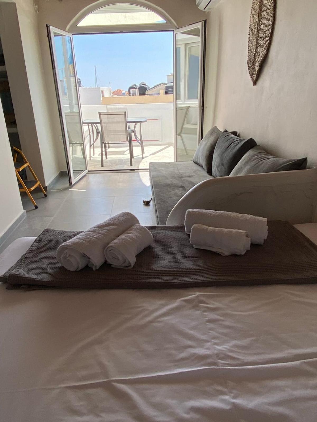 Iakovos' Luxury Penthouse Apartment Tinos Exterior photo