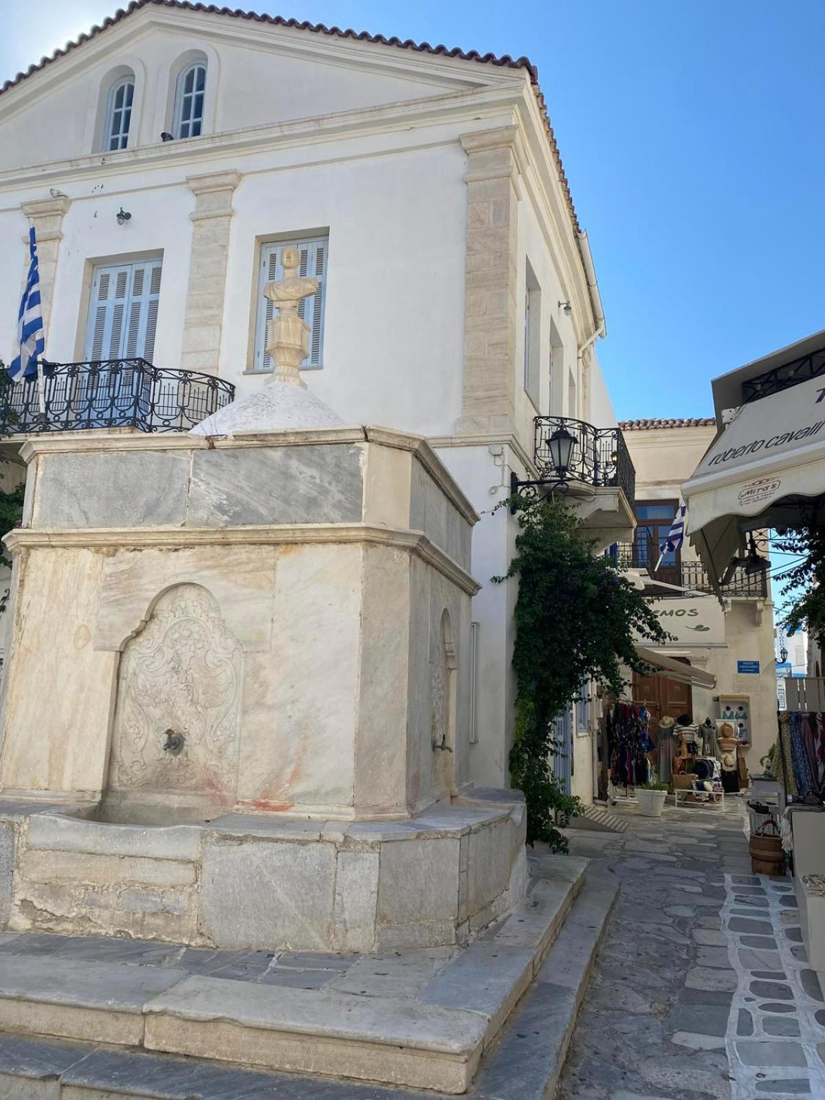 Iakovos' Luxury Penthouse Apartment Tinos Exterior photo